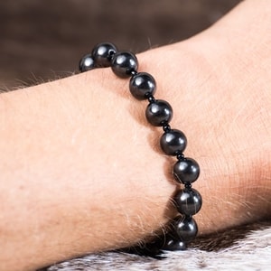 SHUNGITE, BRACELET - SHUNGITE{% if kategorie.adresa_nazvy[0] != zbozi.kategorie.nazev %} - MINÉRAUX, FOSSILES{% endif %}