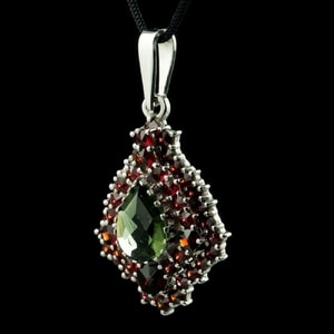 MOLDAU, Moldavite, garnet, silver pendant
