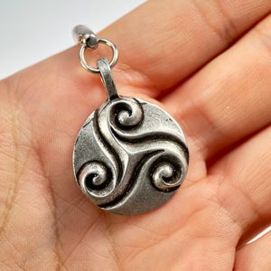 Celtic tassel, zinc antique silver