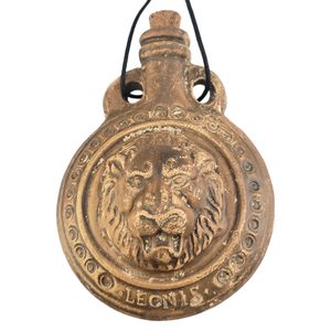 LION, flacon en céramique romaine