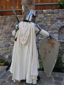 TEMPLAR GRANDMASTER, costume - COSTUME RENTAL