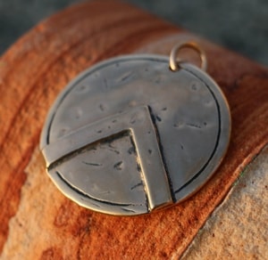 SPARTAN SHIELD, PENDANT, BRONZE - PENDANTS, NECKLACES{% if kategorie.adresa_nazvy[0] != zbozi.kategorie.nazev %} - JEWELLERY - BRONZE, ZINC{% endif %}