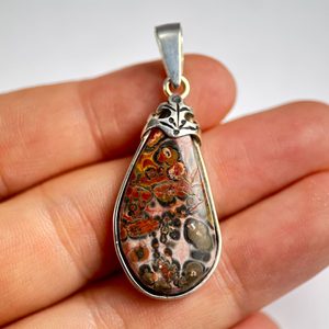 LEOPARD, jasper, silver pendant, Ag 925/1000