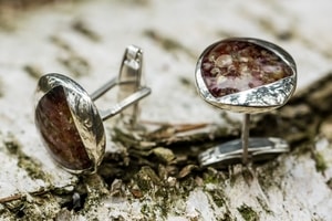 LEONARD, BOUTONS DE MANCHETTE, ARGENT ET AMBRE - AMBRE ET ARGENT{% if kategorie.adresa_nazvy[0] != zbozi.kategorie.nazev %} - BIJOUX EN ARGENT{% endif %}