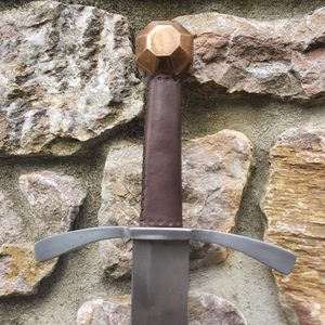 ULRICH, ONE-HANDED MEDIEVAL SWORD - MEDIEVAL SWORDS{% if kategorie.adresa_nazvy[0] != zbozi.kategorie.nazev %} - WEAPONS - SWORDS, AXES, KNIVES{% endif %}