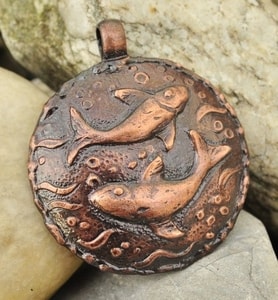 PISCES, ZODIAC, PENDANT - PENDENTIFS ZODIAQUAUX{% if kategorie.adresa_nazvy[0] != zbozi.kategorie.nazev %} - BIJOUTERIE{% endif %}