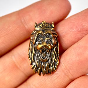 Tête de Lion, ceinture concho, bronze