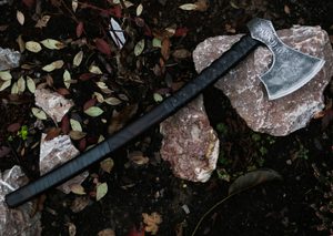 BOHEMIA - AXE, ETCHED WITH LEATHER - AXES, POLEWEAPONS{% if kategorie.adresa_nazvy[0] != zbozi.kategorie.nazev %} - WEAPONS - SWORDS, AXES, KNIVES{% endif %}