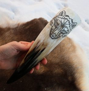 VUK - WOLF, DRINKING HORN - DRINKING HORNS{% if kategorie.adresa_nazvy[0] != zbozi.kategorie.nazev %} - HORN PRODUCTS{% endif %}