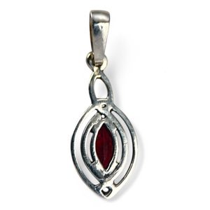MAIA, pendant, faceted garnet, silver
