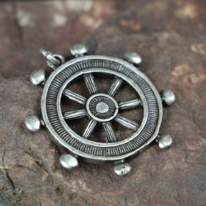 STEERING WHEEL, MASSIVE ZINC PENDANT, ANTIQUE SILVER - ALL PENDANTS, OUR PRODUCTION{% if kategorie.adresa_nazvy[0] != zbozi.kategorie.nazev %} - JEWELLERY - BRONZE, ZINC{% endif %}