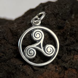 Triskèle celtique, petit pendentif en argent 925