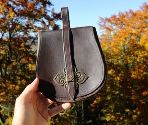 BORGAR, FRÜHMITTELALTERLICHE TASCHE - TASCHEN{% if kategorie.adresa_nazvy[0] != zbozi.kategorie.nazev %} - LEDERPRODUKTE{% endif %}