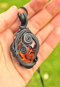 PENDENTIF ÉCLAT DE FEU - PIERRES ET FANTASY{% if kategorie.adresa_nazvy[0] != zbozi.kategorie.nazev %} - BIJOUTERIE{% endif %}