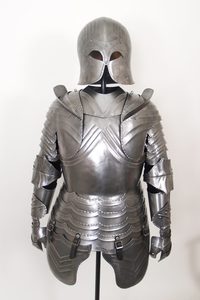 SUIT OF ARMOR, DECORATIVE WITH STAND - SUITS OF ARMOUR{% if kategorie.adresa_nazvy[0] != zbozi.kategorie.nazev %} - ARMOUR HELMETS, SHIELDS{% endif %}