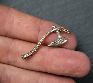 WARIOR'S AXE, pendant bronze