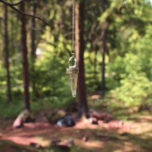 DOWSING QUARTZ CRYSTAL PENDULUM - DECORATIVE MINERALS AND ROCKS{% if kategorie.adresa_nazvy[0] != zbozi.kategorie.nazev %} - MOLDAVITES, MINERALS, FOSSILS{% endif %}