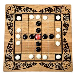 FIDCHELL Celtic board game version BRIAN BORU with oak board, glass