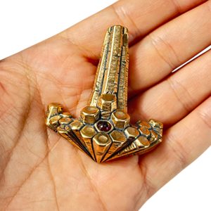 DIMMUBORGIR - THOR HAMMER, Basalt columns, bronze pendant