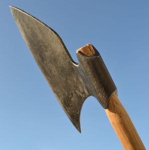 IRISH GALLOWGLASS AXE, FORGED REPLICA, 16TH CENTURY - AXES, POLEWEAPONS{% if kategorie.adresa_nazvy[0] != zbozi.kategorie.nazev %} - WEAPONS - SWORDS, AXES, KNIVES{% endif %}