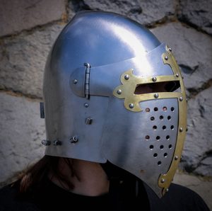 Helm mit Visier, 2 mm, Messingdekoration