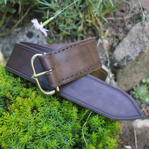 MEDIEVAL BELT, BROWN LEATHER - BELTS{% if kategorie.adresa_nazvy[0] != zbozi.kategorie.nazev %} - LEATHER PRODUCTS{% endif %}