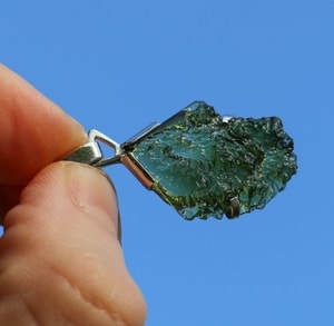 LORENA, MOLDAVITE, SILVER PENDANT - MOLDAVITES, CZECH{% if kategorie.adresa_nazvy[0] != zbozi.kategorie.nazev %} - SILVER JEWELLERY{% endif %}