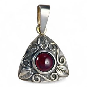 BOUDICCA, pendentif en argent, Ag 925 grenate