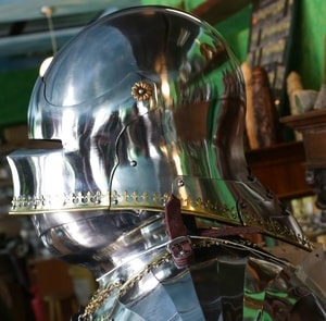 CUSTOM SUIT OF ARMOUR WITH SALLET, POLISHED, 1.5 MM - SUITS OF ARMOUR{% if kategorie.adresa_nazvy[0] != zbozi.kategorie.nazev %} - ARMOUR HELMETS, SHIELDS{% endif %}