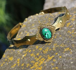 SIRAEL - GOTISCHE KRONE MIT 1 STEIN, DRAGON'S EYE - DIADEME UND KRONEN{% if kategorie.adresa_nazvy[0] != zbozi.kategorie.nazev %} - SCHUHE, KLEIDUNG{% endif %}