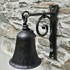 CLOCHE - Grande cloche en fer forgé