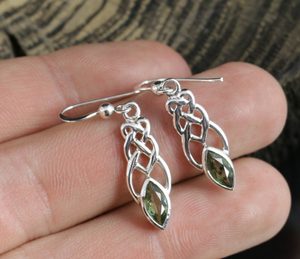 ASTEROPE, EARRINGS, FACETED MOLDAVITE, SILVER - MOLDAVITES, CZECH{% if kategorie.adresa_nazvy[0] != zbozi.kategorie.nazev %} - SILVER JEWELLERY{% endif %}