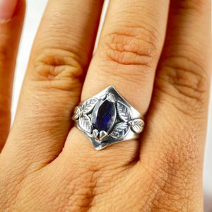 SHAMROCK, ring, iolite, sterling silver
