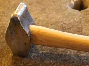 BLACKSMITH HAMMER, 1500 G - PRODUITS FORGÉS{% if kategorie.adresa_nazvy[0] != zbozi.kategorie.nazev %} - FER FORGÉ ET MONNAIE{% endif %}