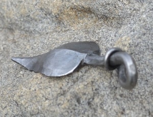 IRON LEAF PENDANT- LIME TREE