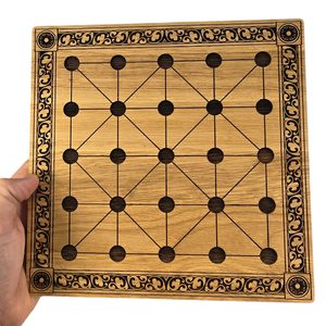 Alquerque, das mittelalterliche Spiel der Könige - das Spielbrett