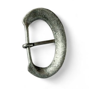 Boucle de ceinture, début du Moyen Âge, zinc