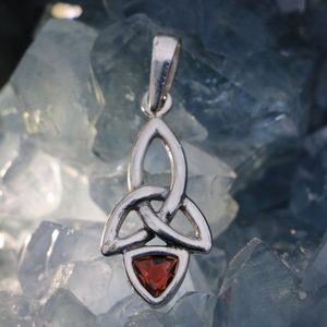 KIRA, pendant and earrings, silver 925 garnet