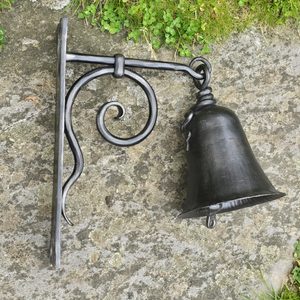 CLOCHE - Grande cloche en fer forgé