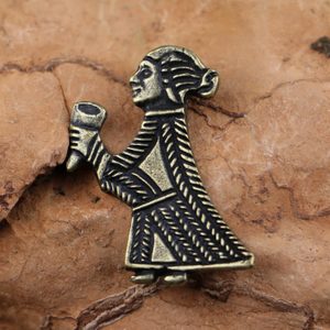 VALKYRIE WITH A HORN - PENDANT, ZINC, ANT. BRASS - VIKING PENDANTS{% if kategorie.adresa_nazvy[0] != zbozi.kategorie.nazev %} - JEWELLERY - BRONZE, ZINC{% endif %}