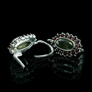 MORVAN, SILVER EARRINGS, MOLDAVITE, GARNET - MOLDAVITES, CZECH{% if kategorie.adresa_nazvy[0] != zbozi.kategorie.nazev %} - SILVER JEWELLERY{% endif %}