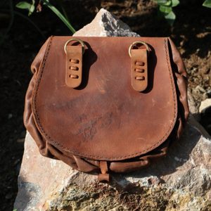 SÁMI LEATHER BAG - LAPONIA INSPIRATION - AUMÔNIÈRES, SACS ET BOURSES{% if kategorie.adresa_nazvy[0] != zbozi.kategorie.nazev %} - CUIR : PRODUITS ET OUTILS{% endif %}