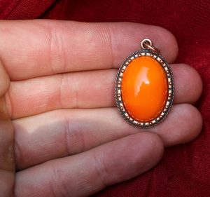 Pendentif MEDIEVAL avec verre - HELIOS, bronze