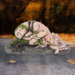 One With Earth, figurine 14 cm