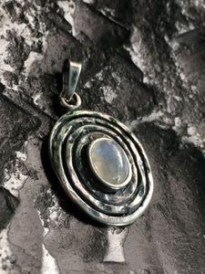 MOONSHINE - pendentif, argent, pierre de lune