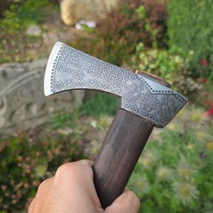 Valaska axe, Slovak motifs, Čičmany