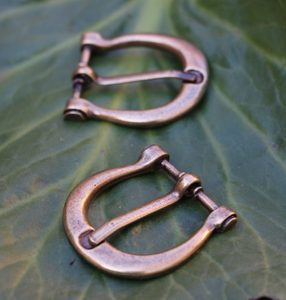 HISTORICAL BUCKLE II, colour brass