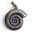 Pendentif en forme d'ammonite, en bronze