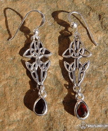 FOUR LIVES, SILVER ERARINGS WITH GARNET, AG 925
