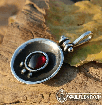 ORBIT, SILVER PENDANT, GARNET